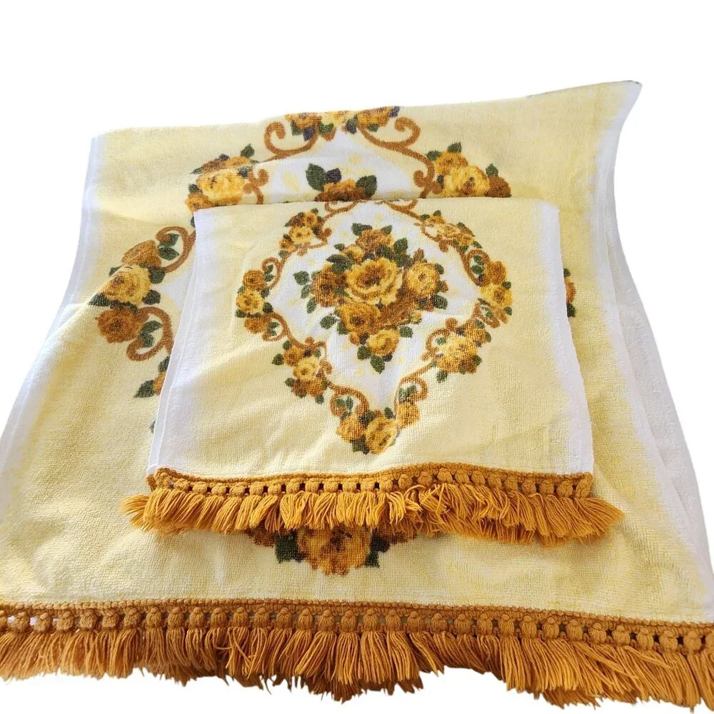Vintage Sayco Screen Prints Yellow Floral Towel Set With Fringe